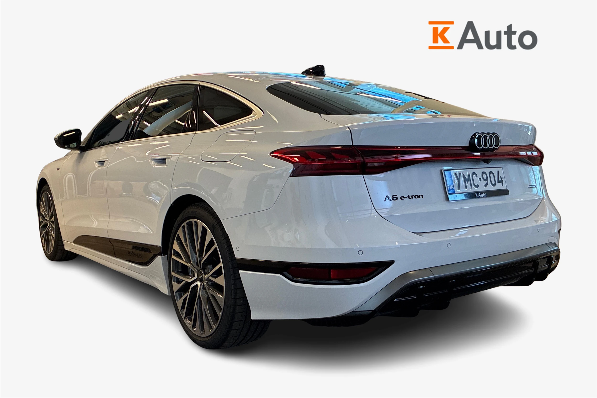 valkoinen Audi A6 e-tron 2026 kuva 2.