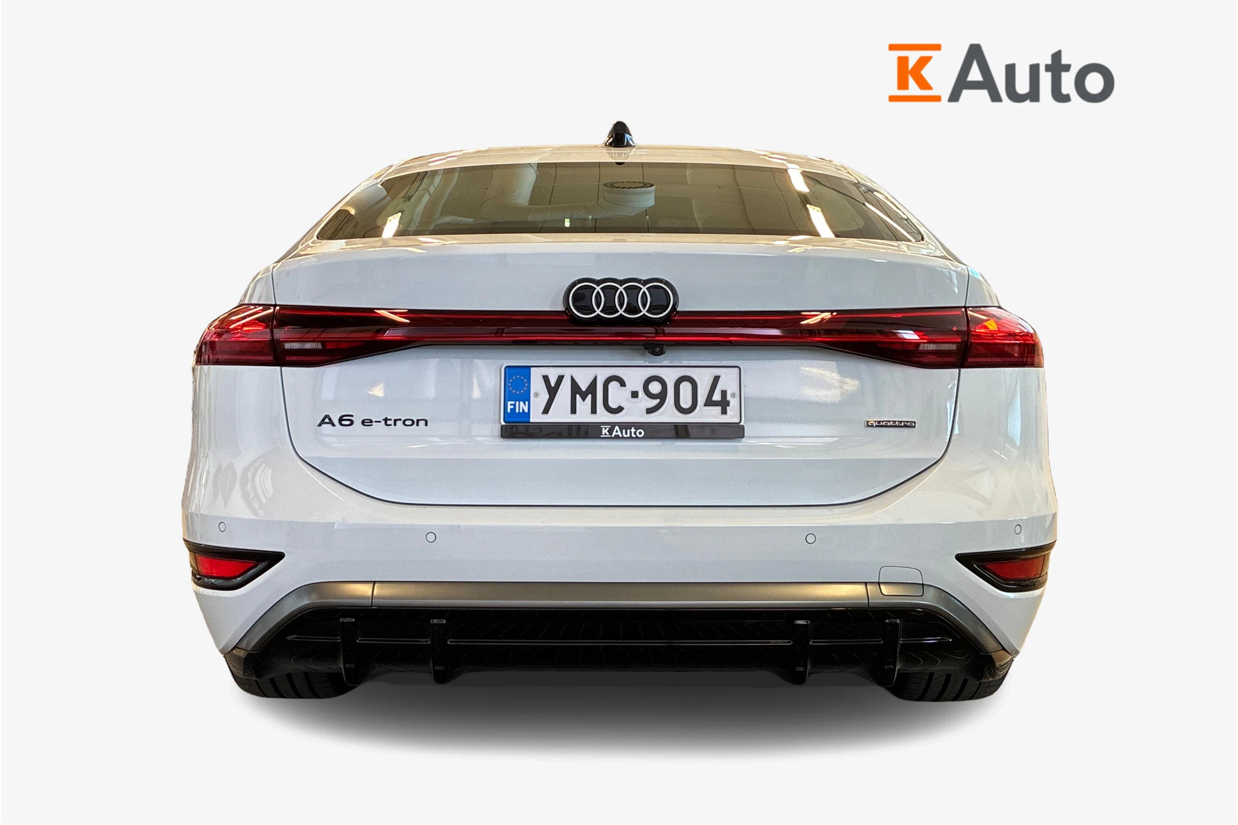 valkoinen Audi A6 e-tron 2026 kuva 3.