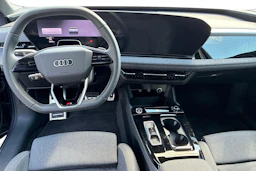 sininen Audi A6 e-tron 2026 kuva 7.