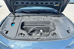 sininen Audi A6 e-tron 2026 kuva 13.