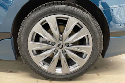 sininen Audi A6 e-tron 2026 kuva 10.