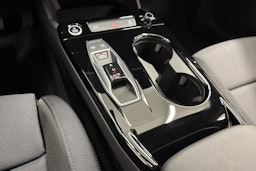 met. musta Audi A6 e-tron 2026 kuva 20.