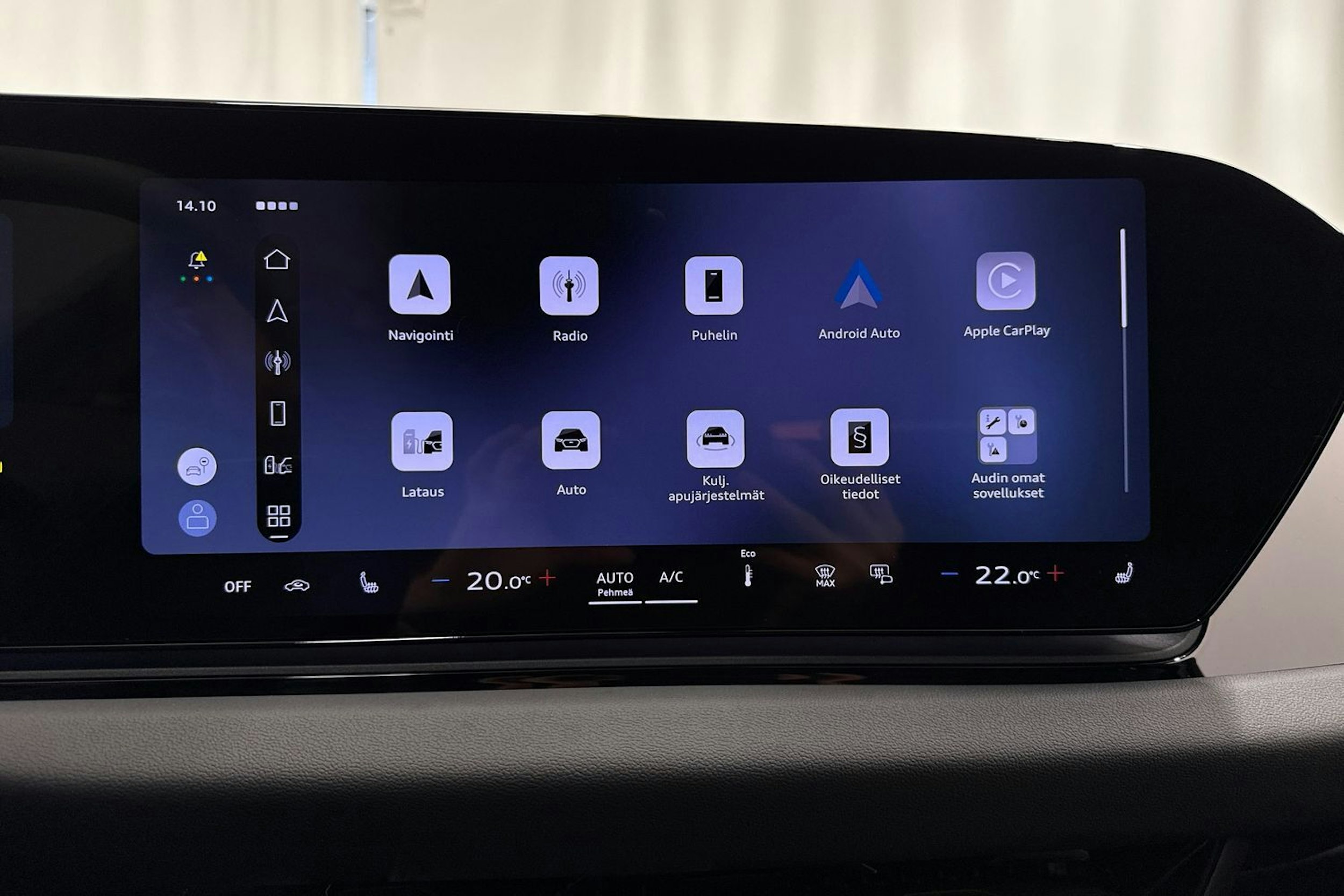 met. musta Audi A6 e-tron 2026 kuva 32.