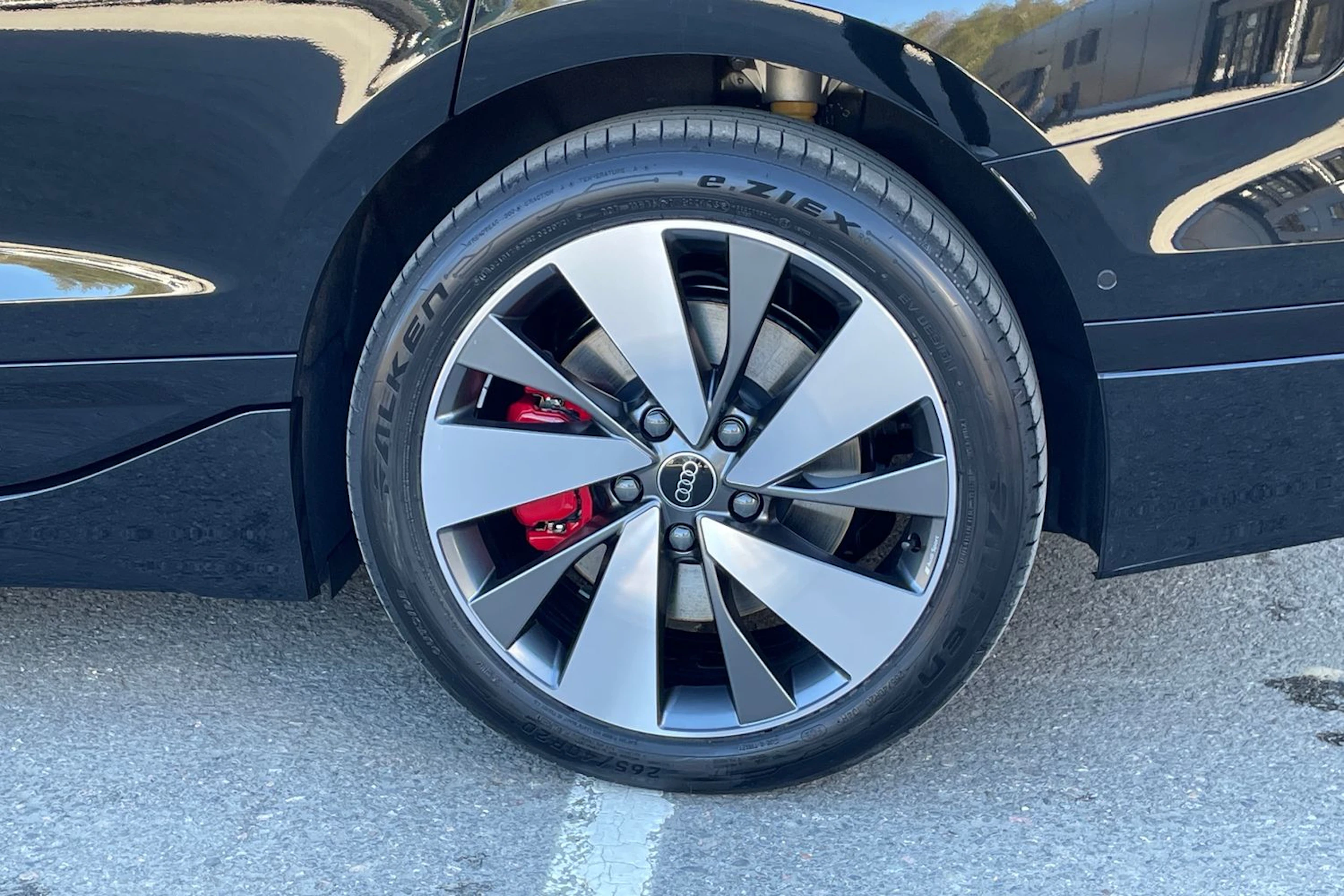 musta Audi A6 e-tron 2026 kuva 10.