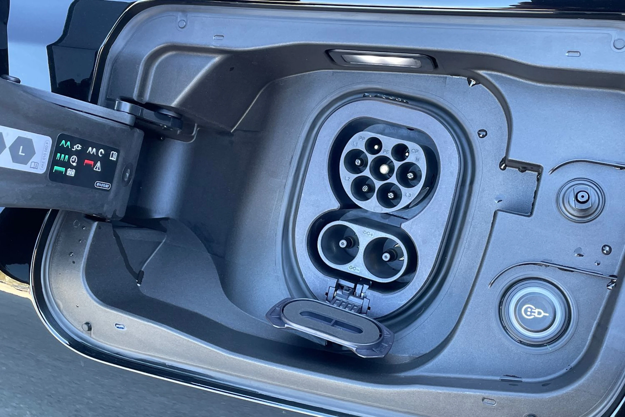 musta Audi A6 e-tron 2026 kuva 19.