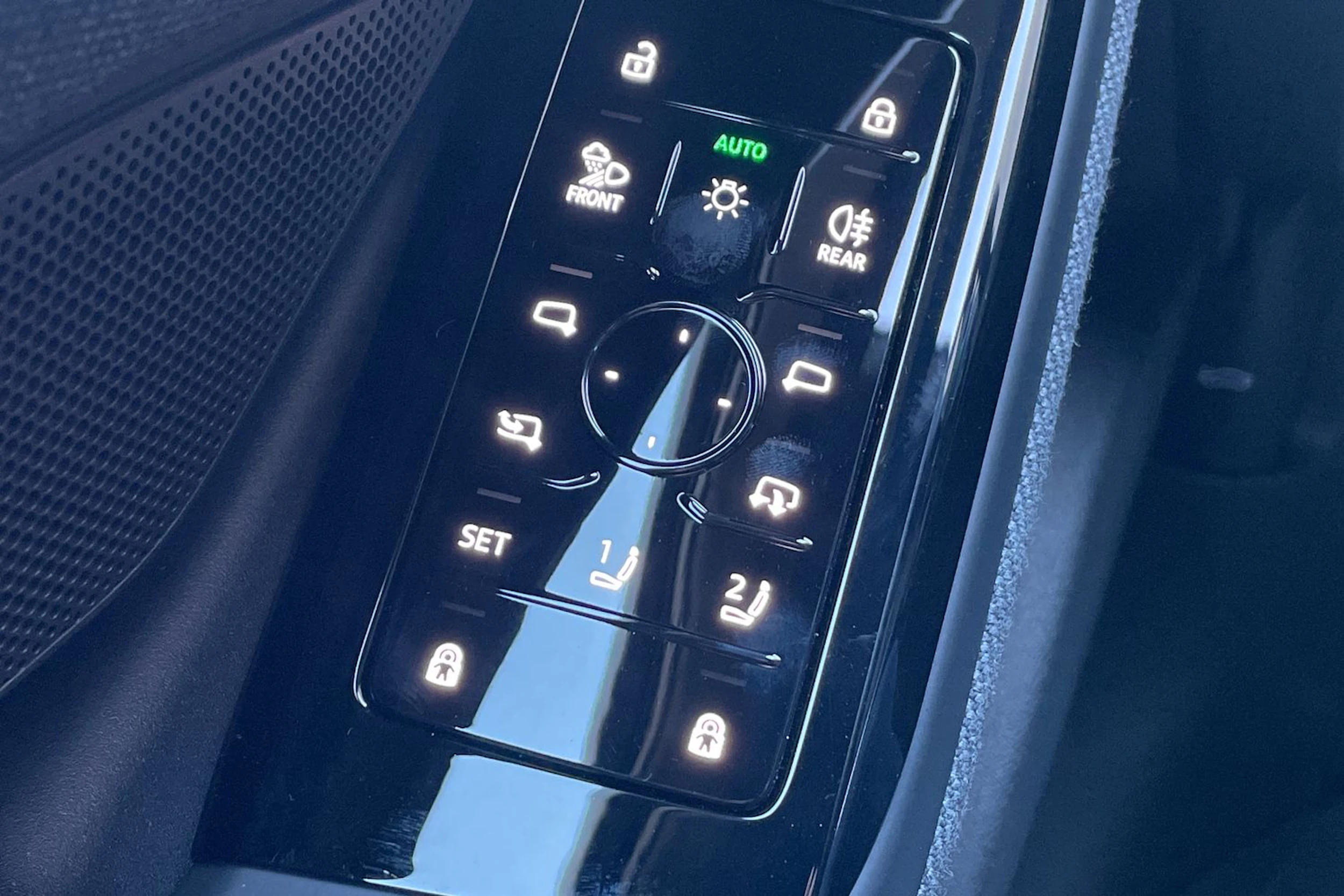 musta Audi A6 e-tron 2026 kuva 22.