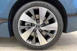 met. sininen Audi A6 e-tron 2026 kuva 10.