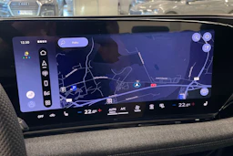 met. sininen Audi A6 e-tron 2026 kuva 19.