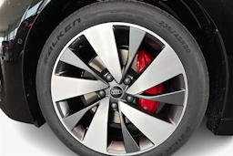 met. musta Audi A6 e-tron 2026 kuva 9.