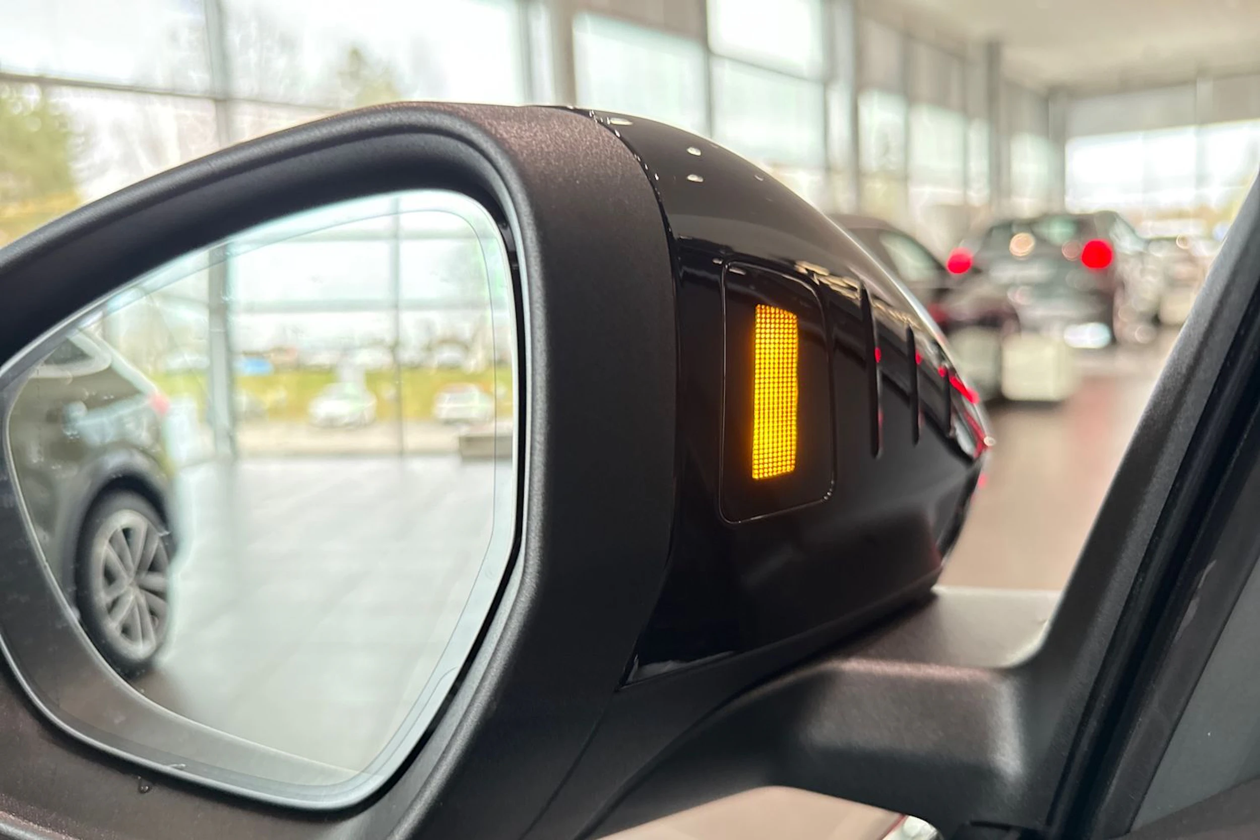 met. musta Audi A6 e-tron 2026 kuva 14.