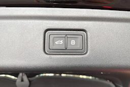 met. musta Audi A6 e-tron 2026 kuva 20.