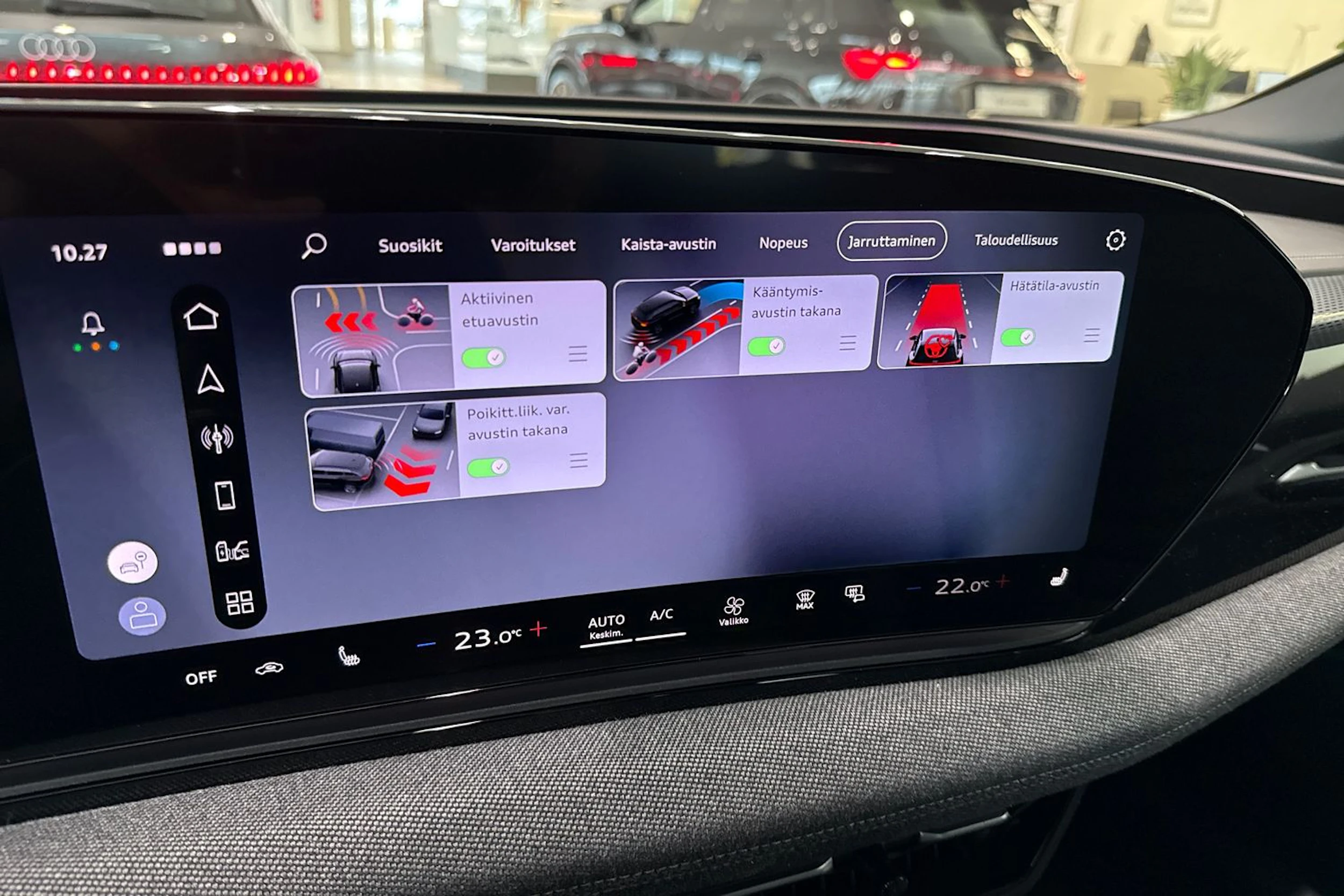 met. musta Audi A6 e-tron 2026 kuva 28.