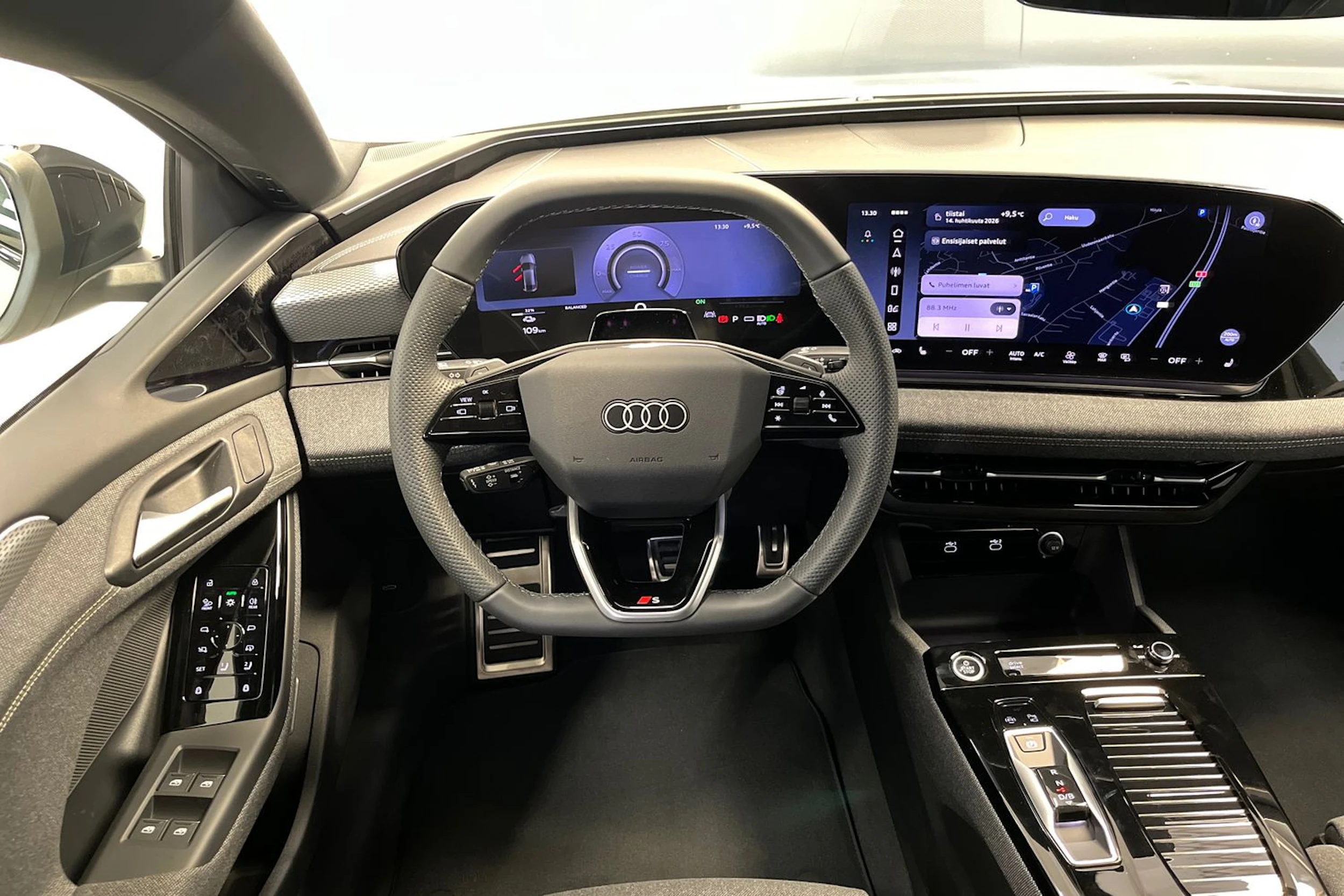 siam beige Audi A6 e-tron 2026 kuva 15.