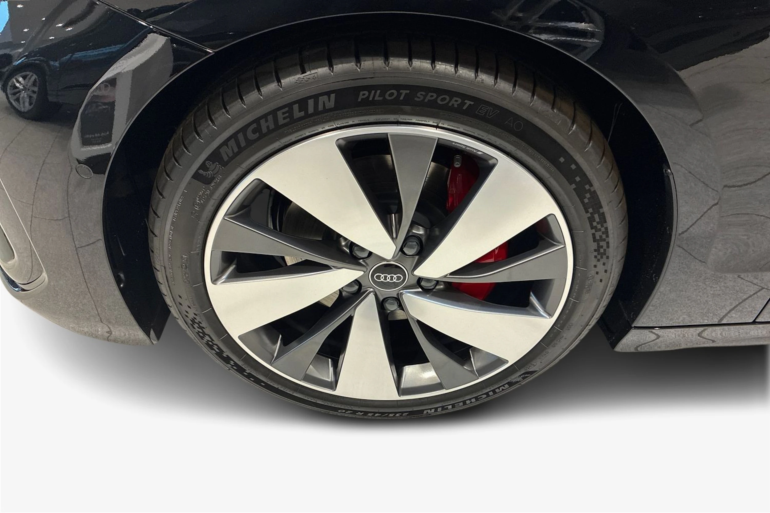 musta Audi A6 e-tron 2026 kuva 9.