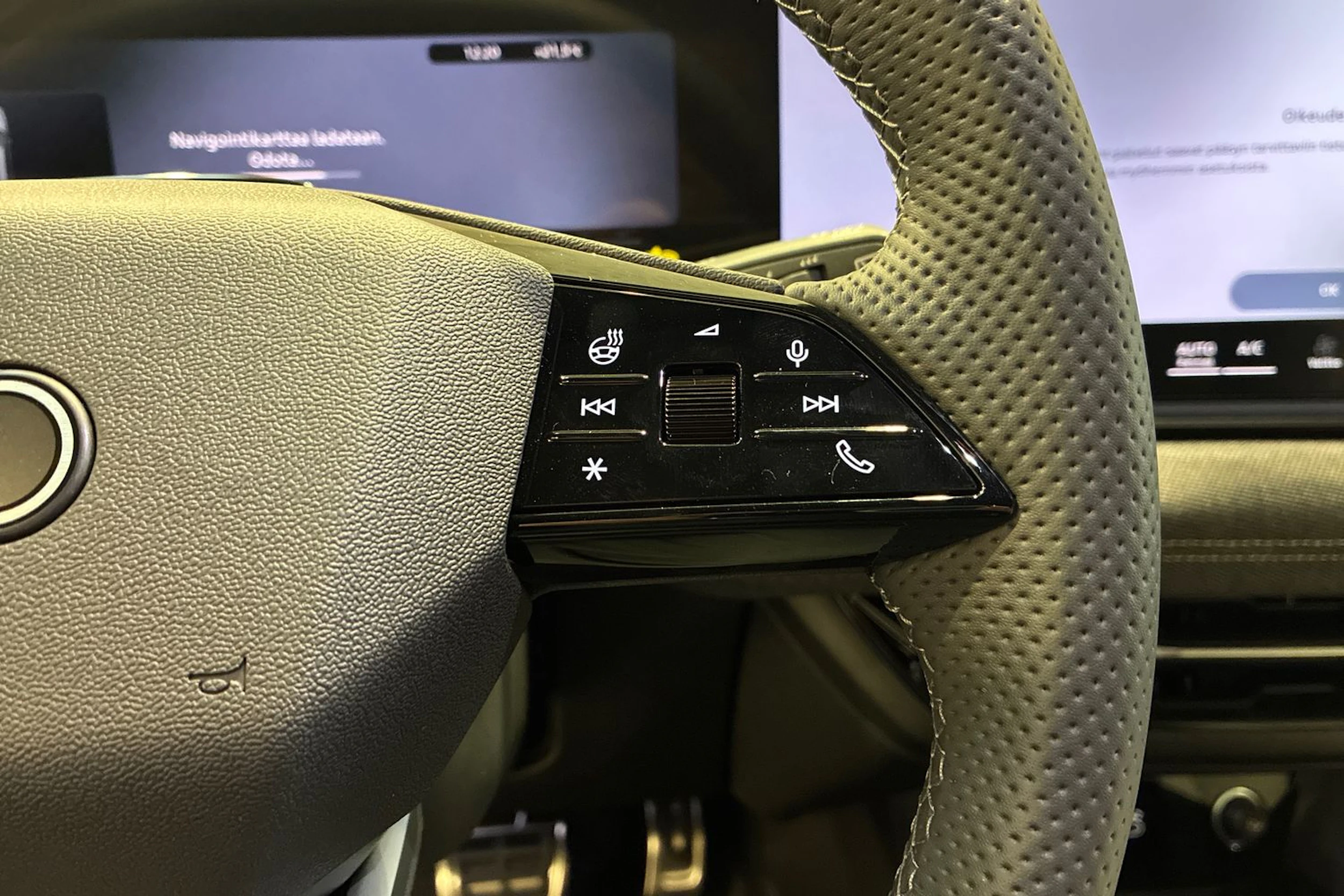 musta Audi A6 e-tron 2026 kuva 14.