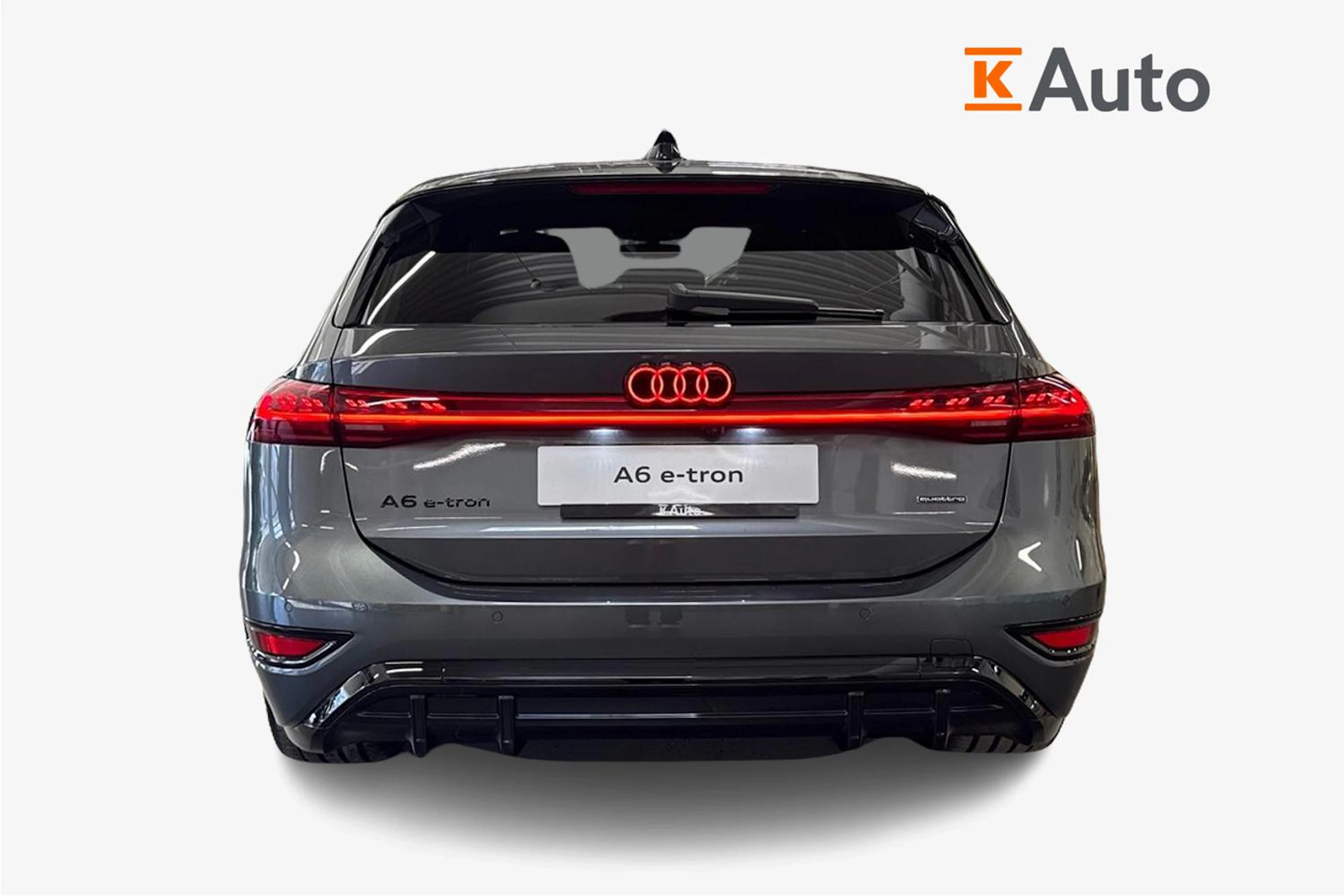met. harmaa Audi A6 e-tron 2026 kuva 3.