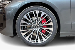 harmaa Audi A6 e-tron 2026 kuva 9.
