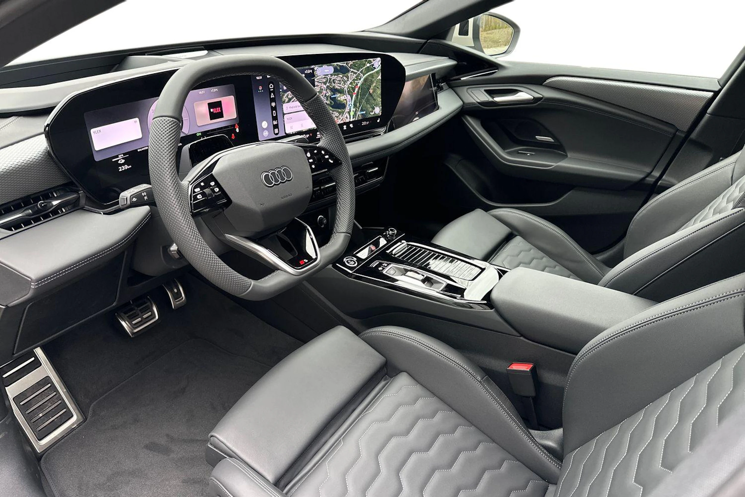 met. ruskea (beige) Audi A6 e-tron 2026 kuva 6.