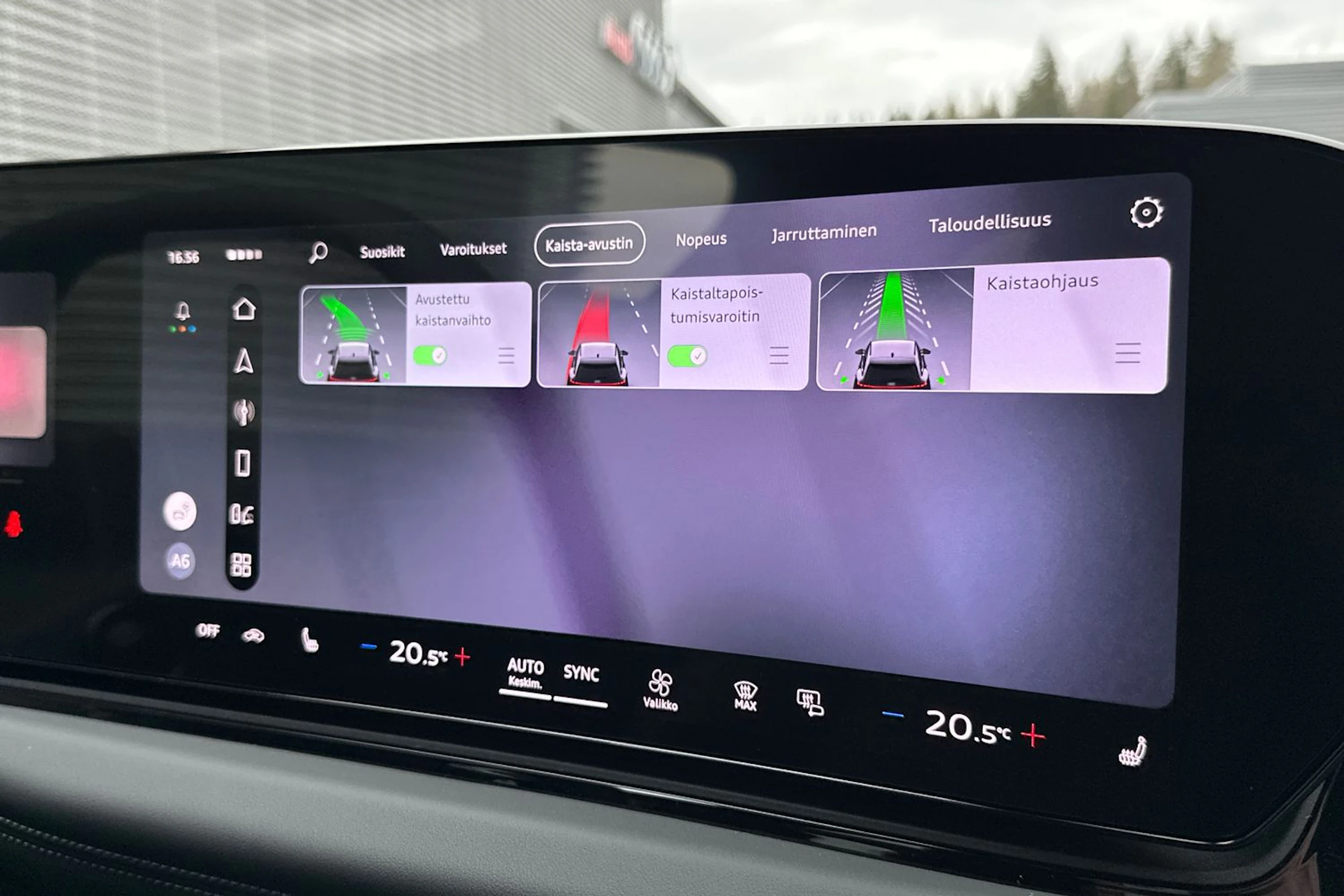 met. ruskea (beige) Audi A6 e-tron 2026 kuva 18.