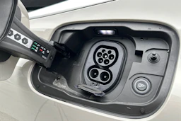 met. ruskea (beige) Audi A6 e-tron 2026 kuva 29.