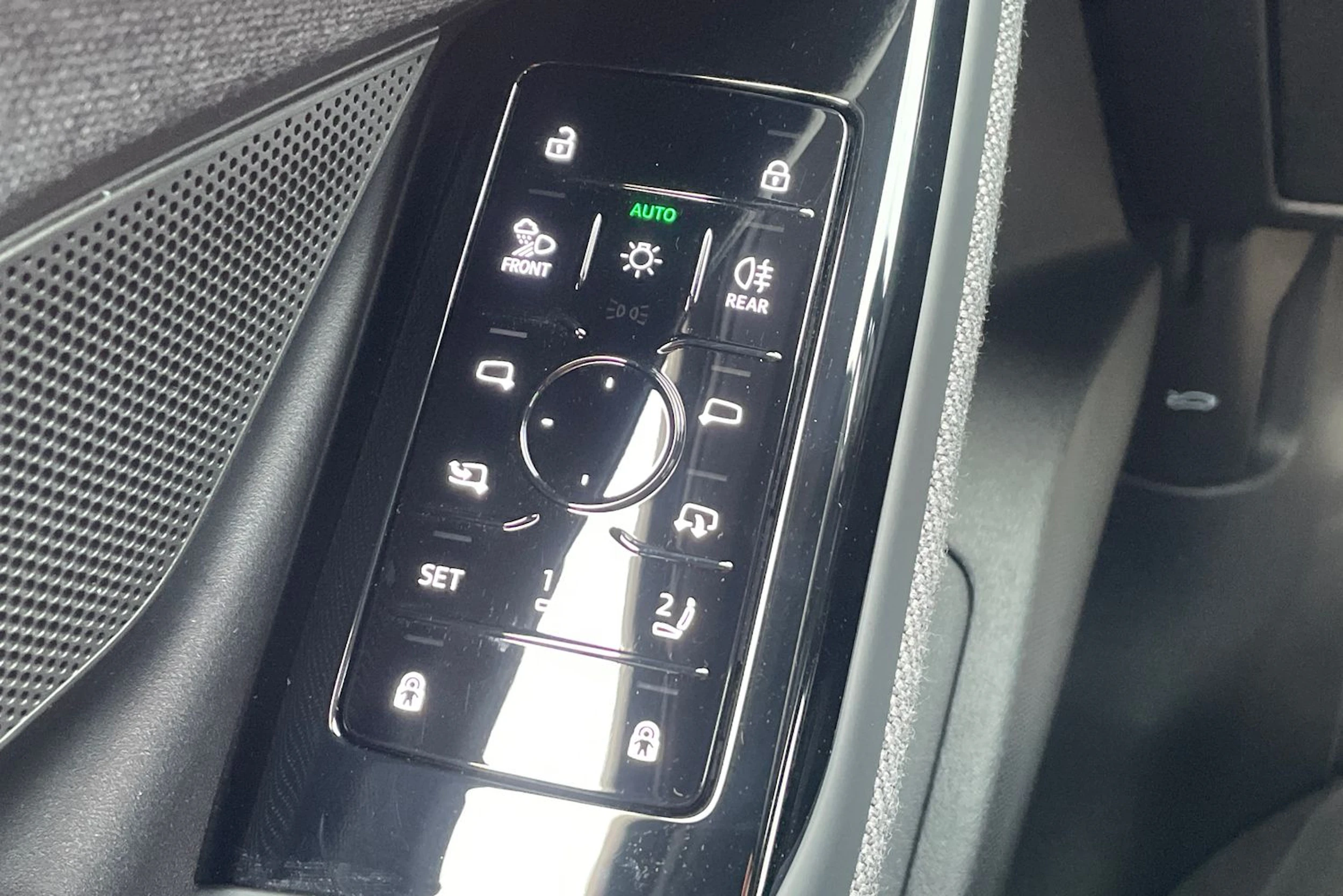 harmaa Audi A6 e-tron 2026 kuva 21.
