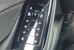 harmaa Audi A6 e-tron 2026 kuva 21.
