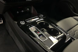 daytona harmaa Audi A6 e-tron 2026 kuva 16.