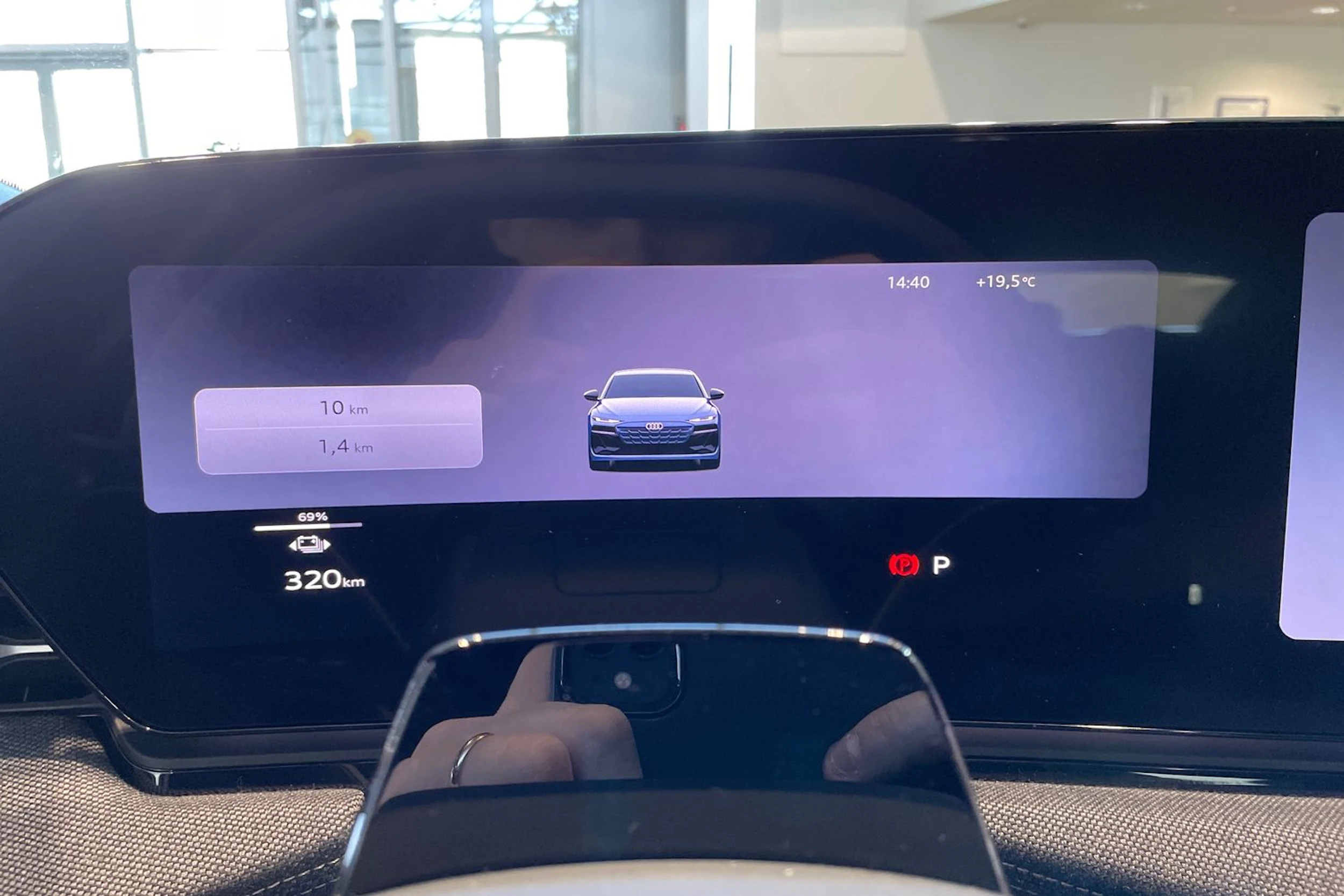 sininen Audi A6 e-tron 2026 kuva 12.