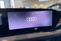 sininen Audi A6 e-tron 2026 kuva 13.