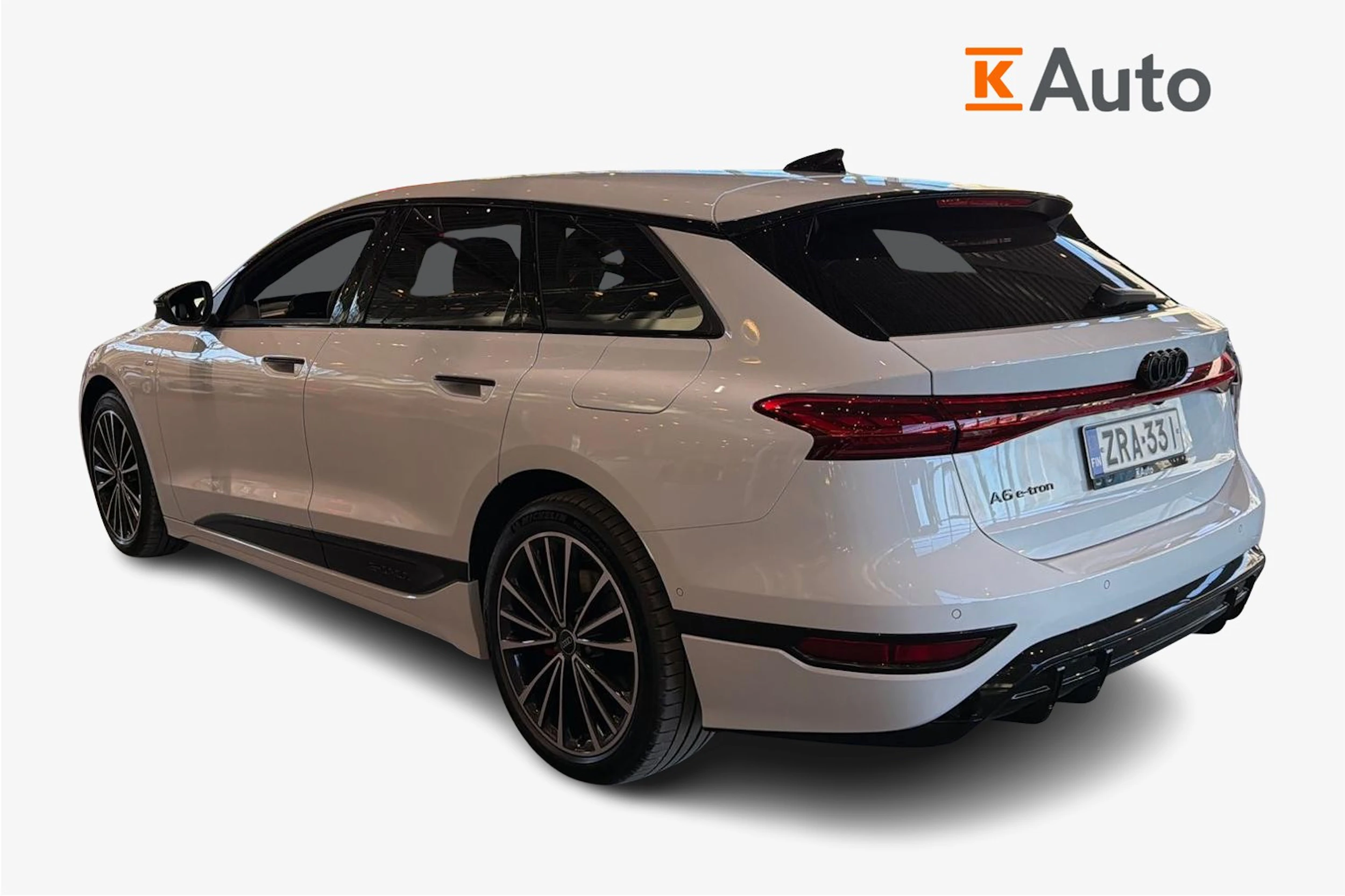 valkoinen Audi A6 e-tron 2026 kuva 2.