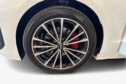 valkoinen Audi A6 e-tron 2026 kuva 9.