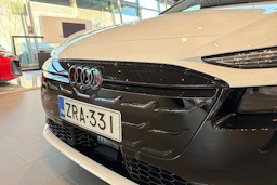 valkoinen Audi A6 e-tron 2026 kuva 14.