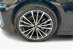 musta Audi A6 e-tron 2026 kuva 9.