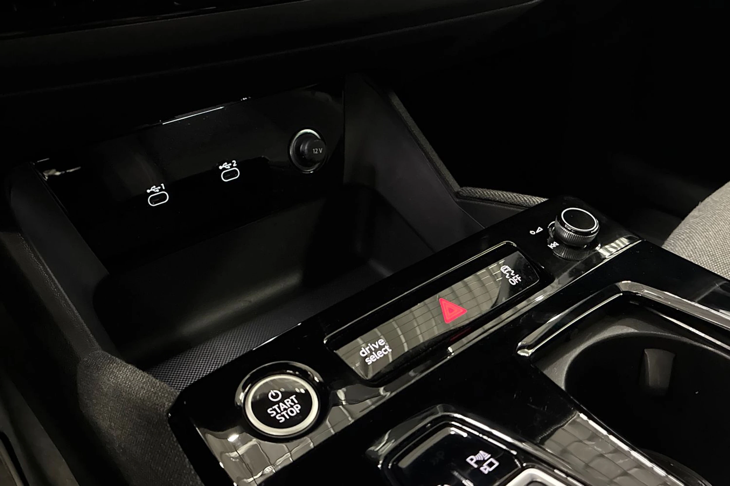 musta Audi A6 e-tron 2026 kuva 25.