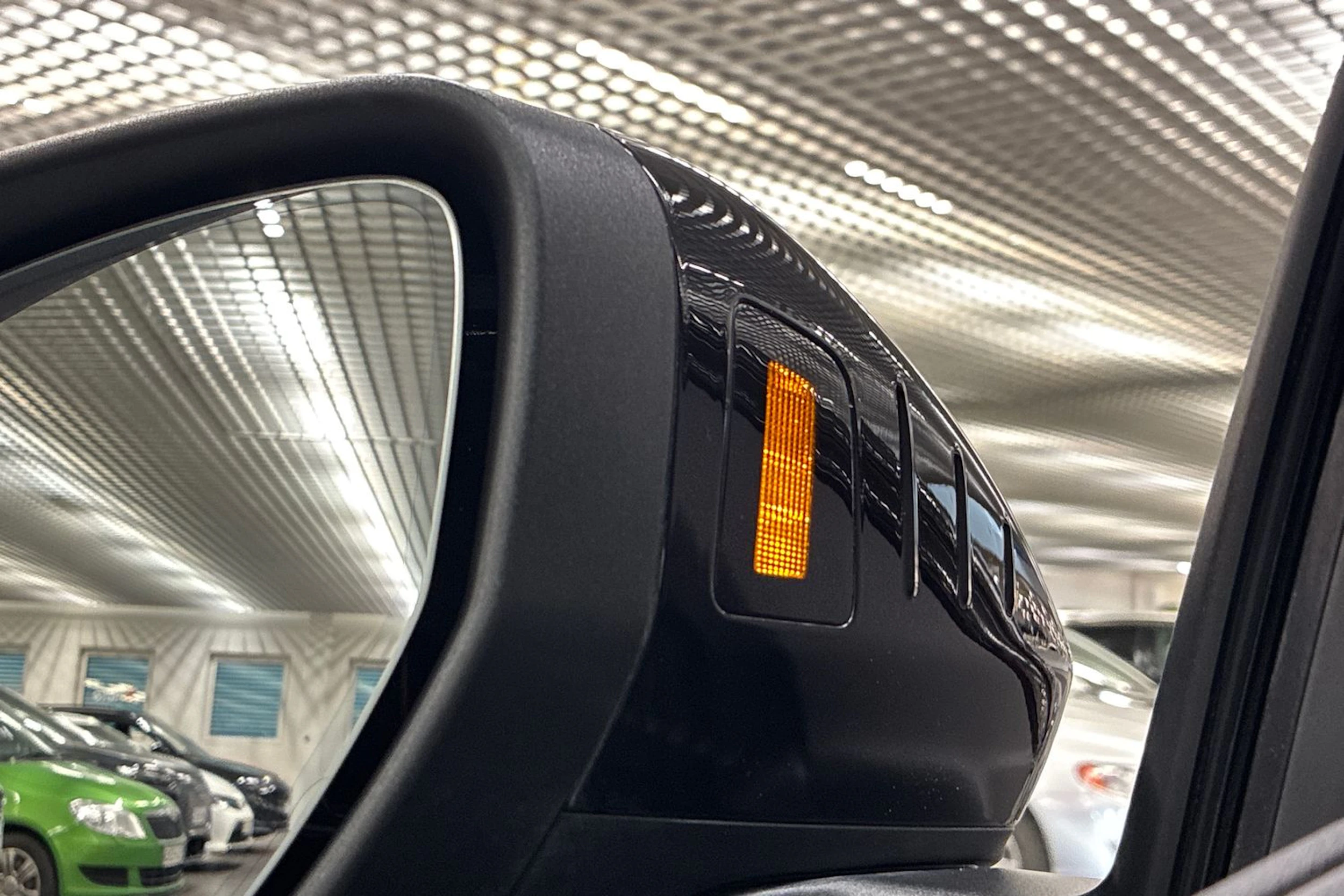 musta Audi A6 e-tron 2026 kuva 39.