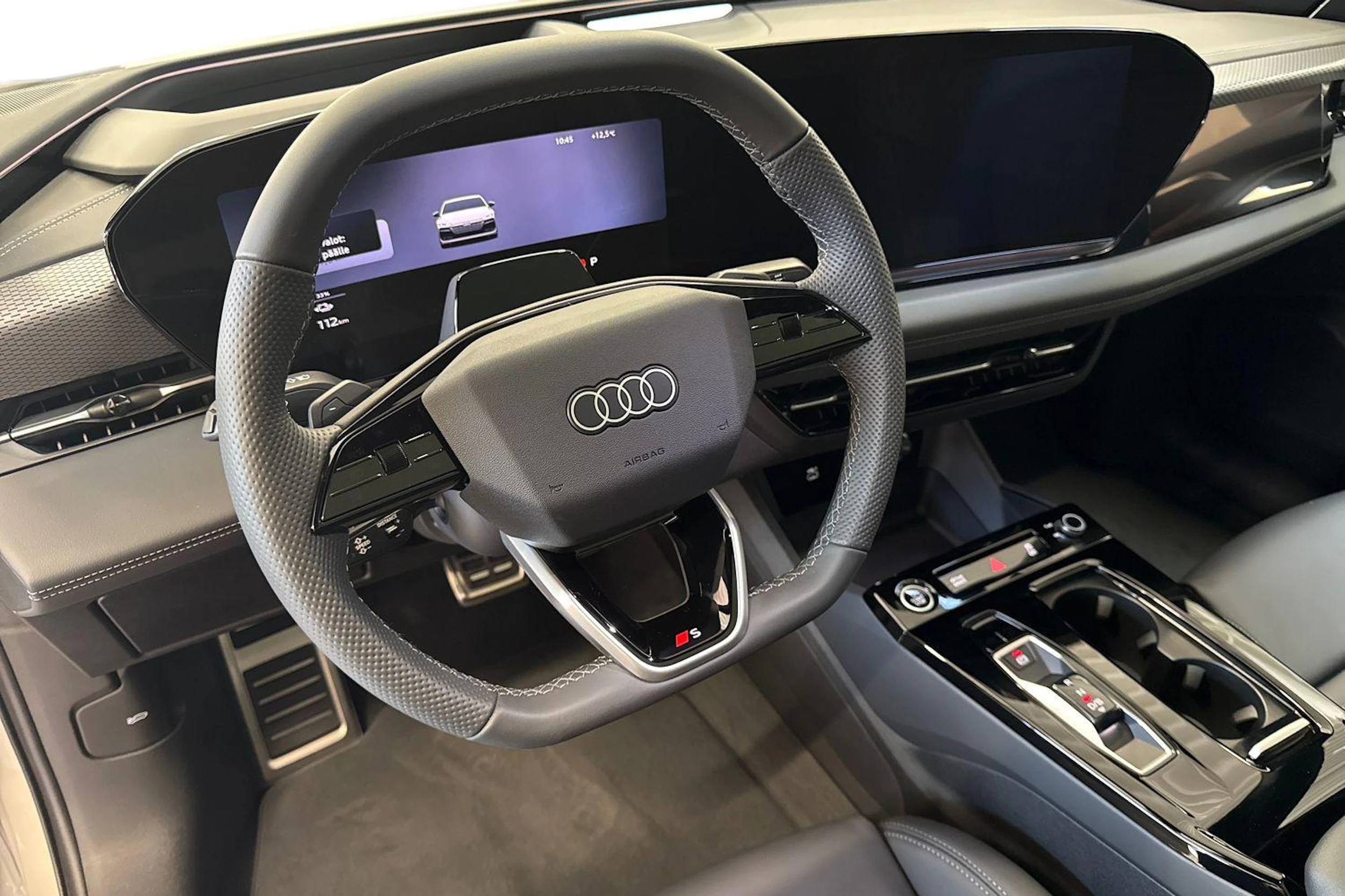 met. ruskea (beige) Audi A6 e-tron 2026 kuva 6.