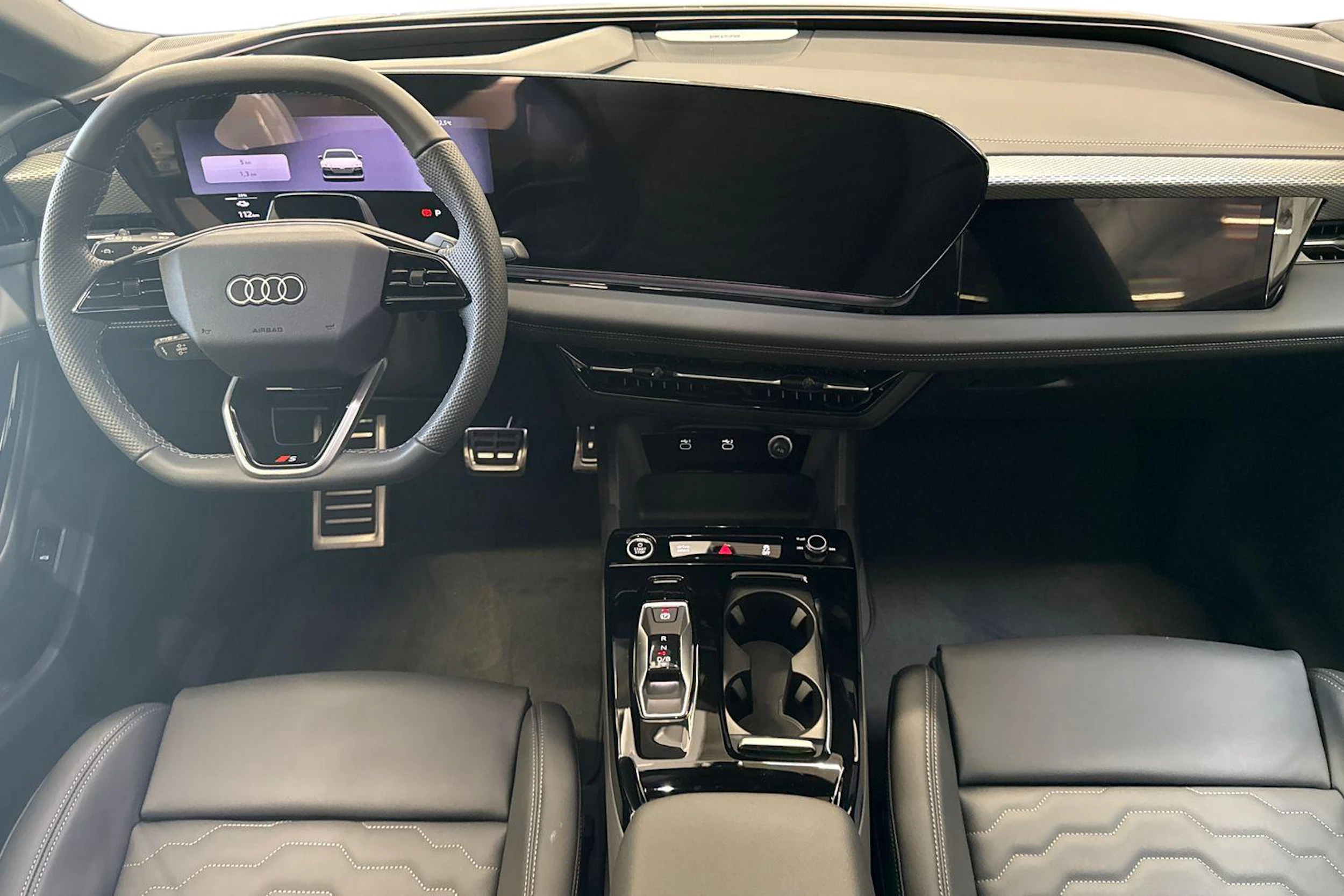 met. ruskea (beige) Audi A6 e-tron 2026 kuva 7.