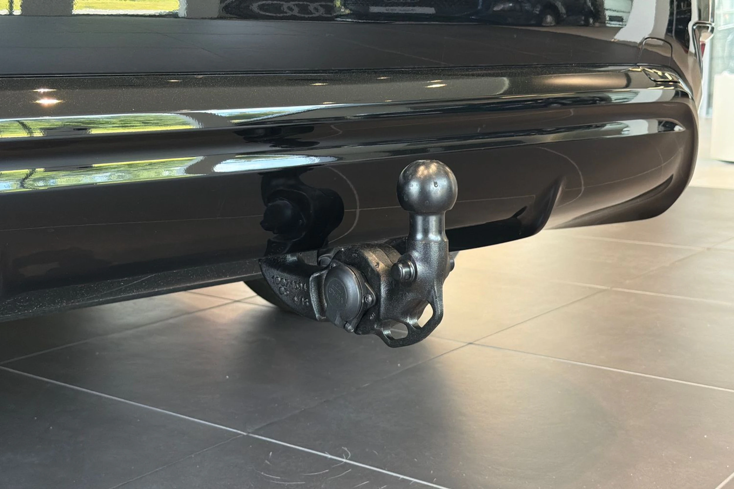 met. musta Audi A6 e-tron 2027 kuva 12.