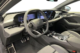 mythos musta Audi A6 e-tron 2026 kuva 6.