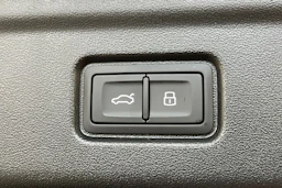 mythos musta Audi A6 e-tron 2026 kuva 12.