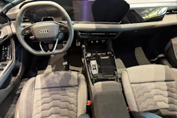 musta Audi A6 e-tron 2027 kuva 7.