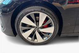musta Audi A6 e-tron 2027 kuva 9.