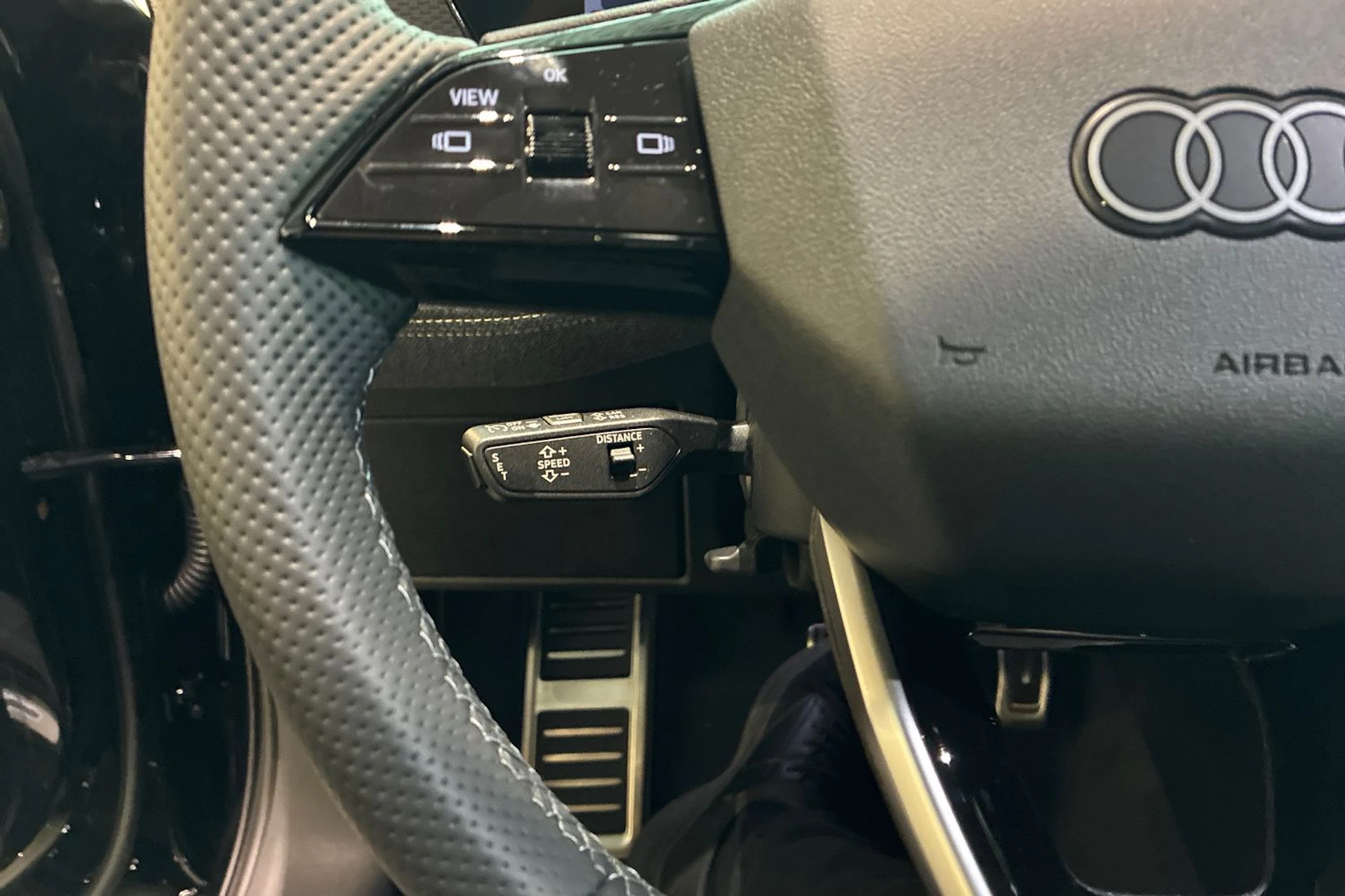 musta Audi A6 e-tron 2027 kuva 13.