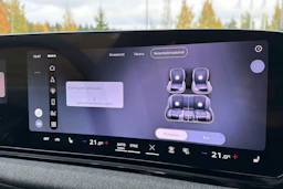 met. harmaa Audi A6 e-tron 2027 kuva 22.