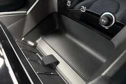 met. harmaa Audi A6 e-tron 2027 kuva 23.