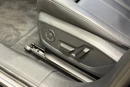 Musta Audi A6 SB e-tron 2025 kuva 22.