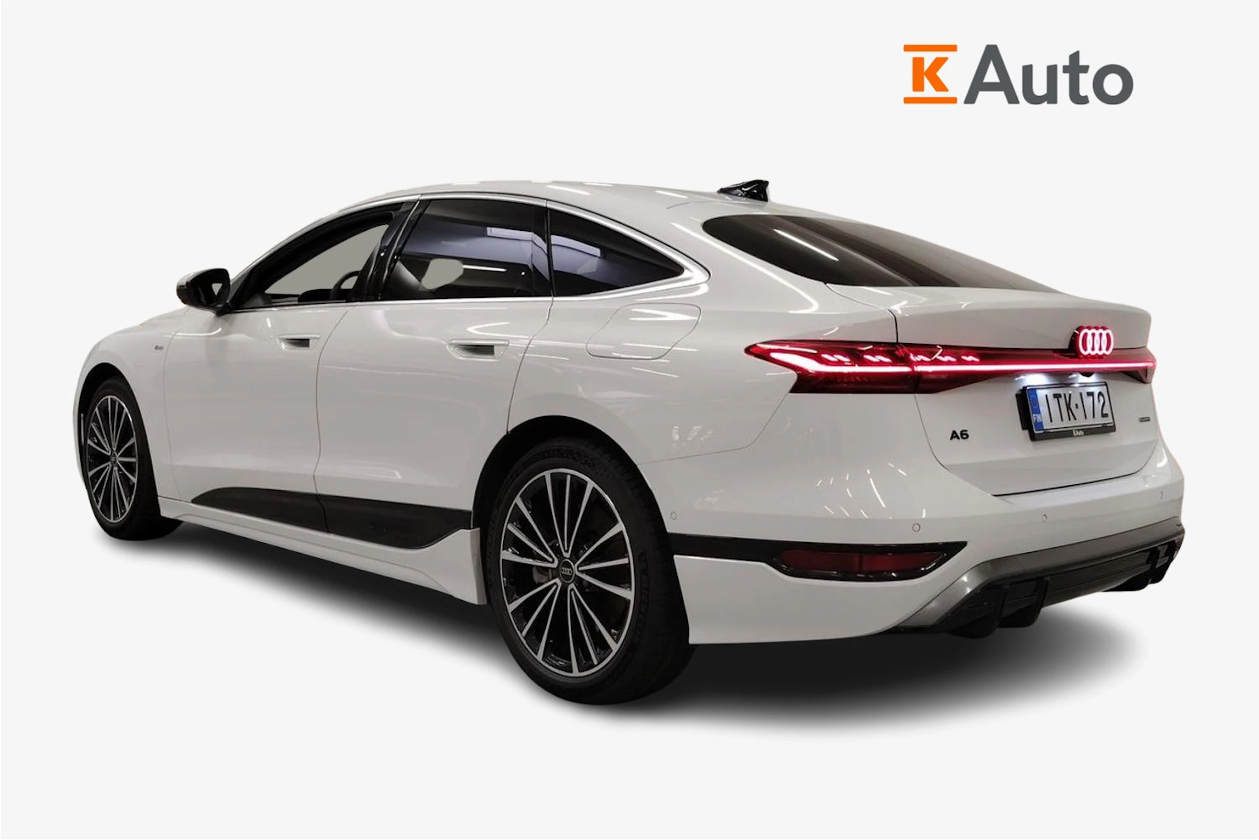 valkoinen Audi A6 e-tron 2025 kuva 2.