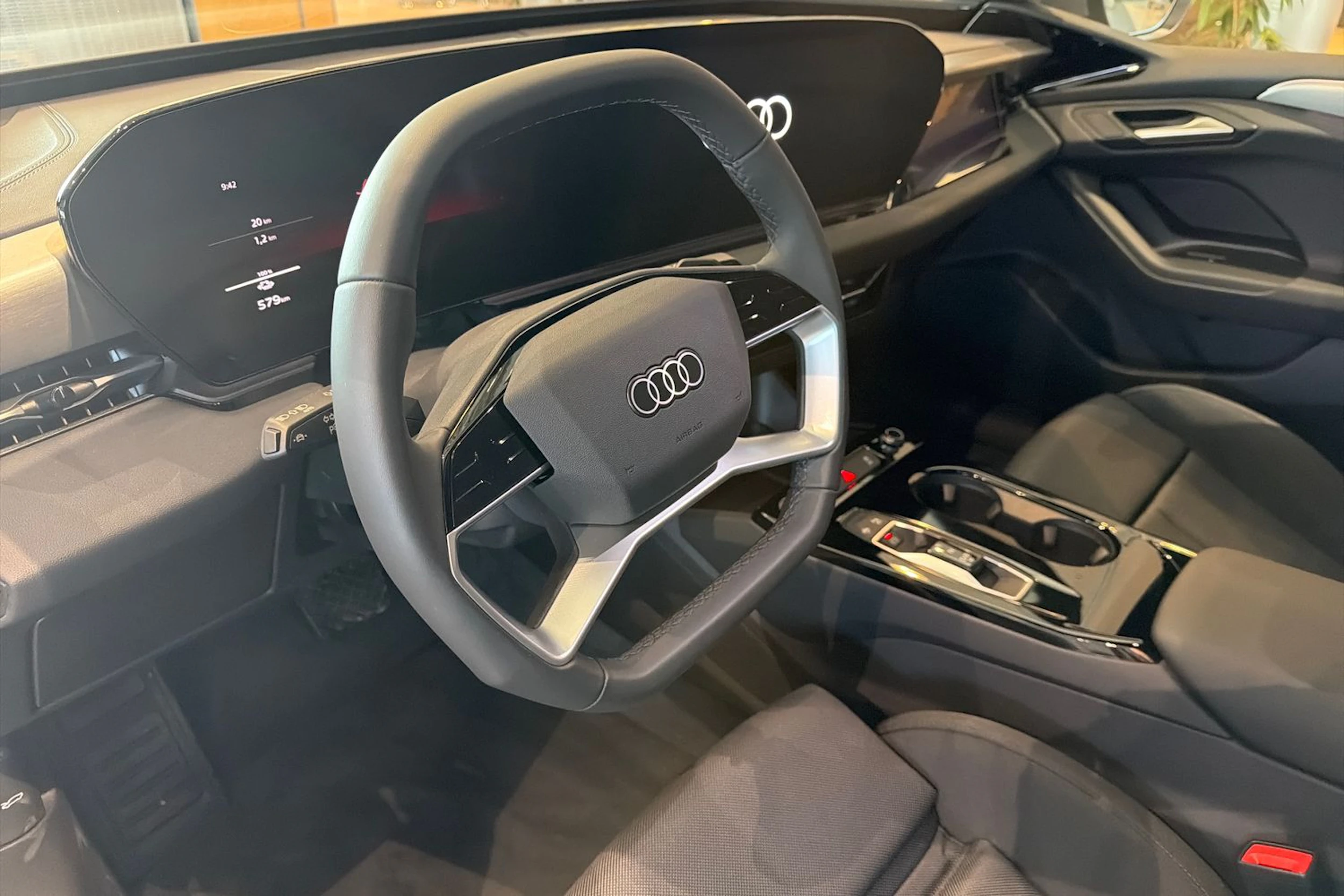 harmaa Audi A6 Sportback e-tron 2025 kuva 29.