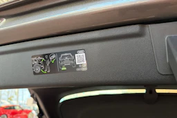 harmaa Audi A6 Sportback e-tron 2025 kuva 34.