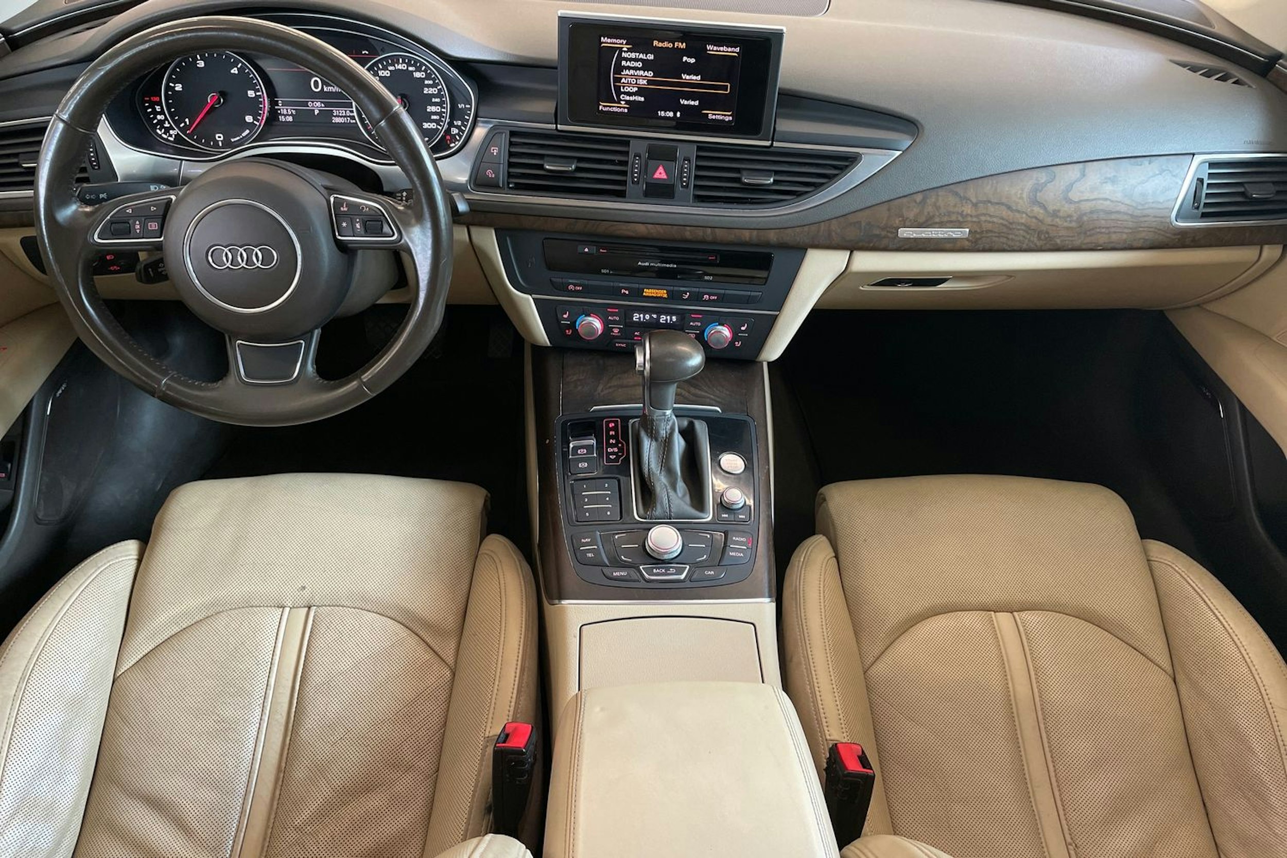 Sininen Audi A7 2011 kuva 9.